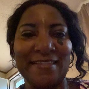 Meet your Posher, Sheila s